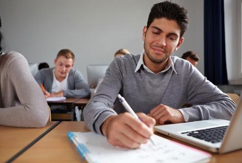 Comment prendre des cours de maths avec un &eacute;tudiant.