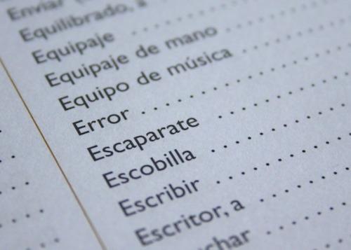 L'apprentissage d'une nouvelle langue demande une approche pédagogique particulière.