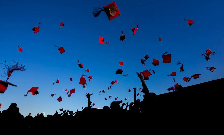 BTS, CAP, BAC, Diplôme supérieur, il y en a pour tous les goûts
